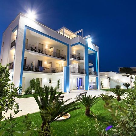 Gigli Hotel Salento マリーナ・ディ・ペスコルーゼ エクステリア 写真