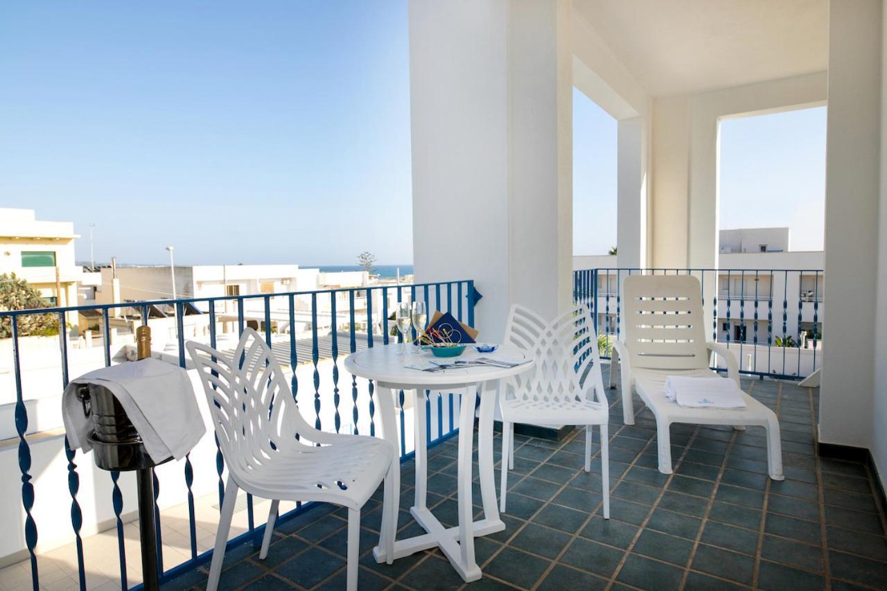 Gigli Hotel Salento マリーナ・ディ・ペスコルーゼ エクステリア 写真